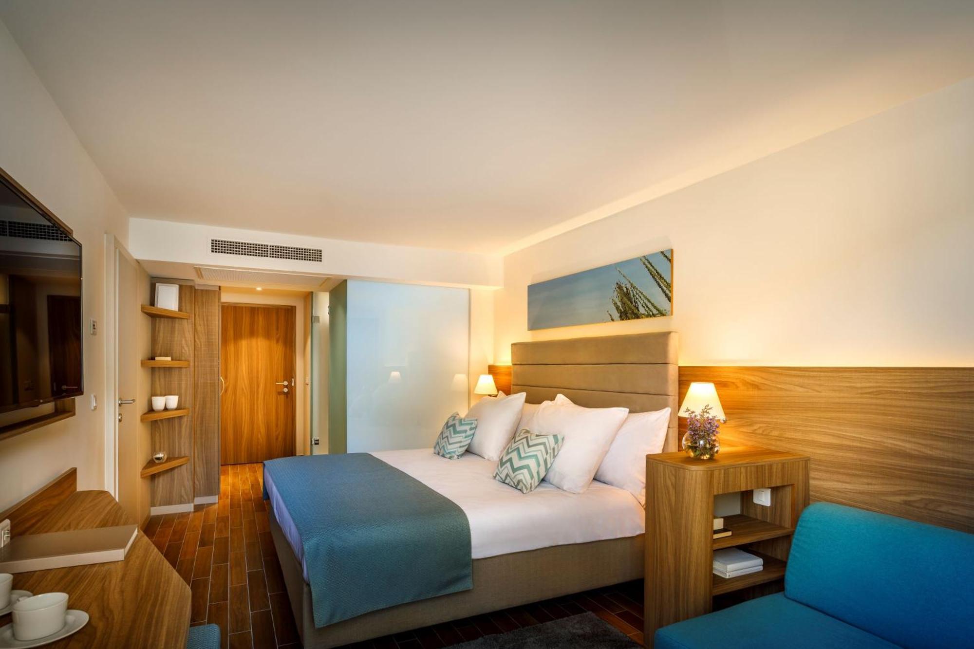 Valamar Bellevue Resort Rabac Rum bild